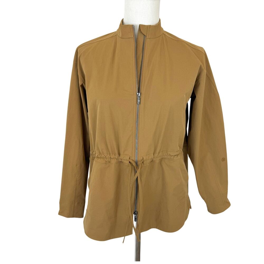 Lululemon Cinch-Waist Stretch Shirt Jacket in Bold Beige S Oversized